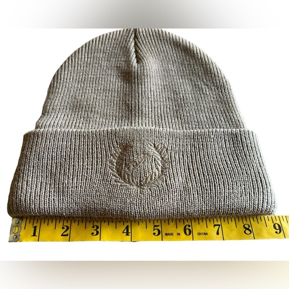 PINK by Victoria’s Secret Rib Knit Monogrammed “P” Taupe Tan Brown Beanie - Picture 5 of 9